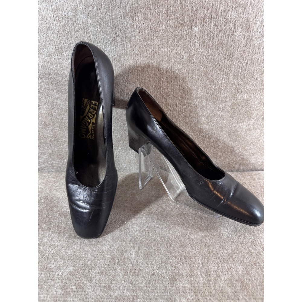 Vintage Salvatore Ferragamo Pumps Women 8 2A Black Leather Block Heel Made Italy